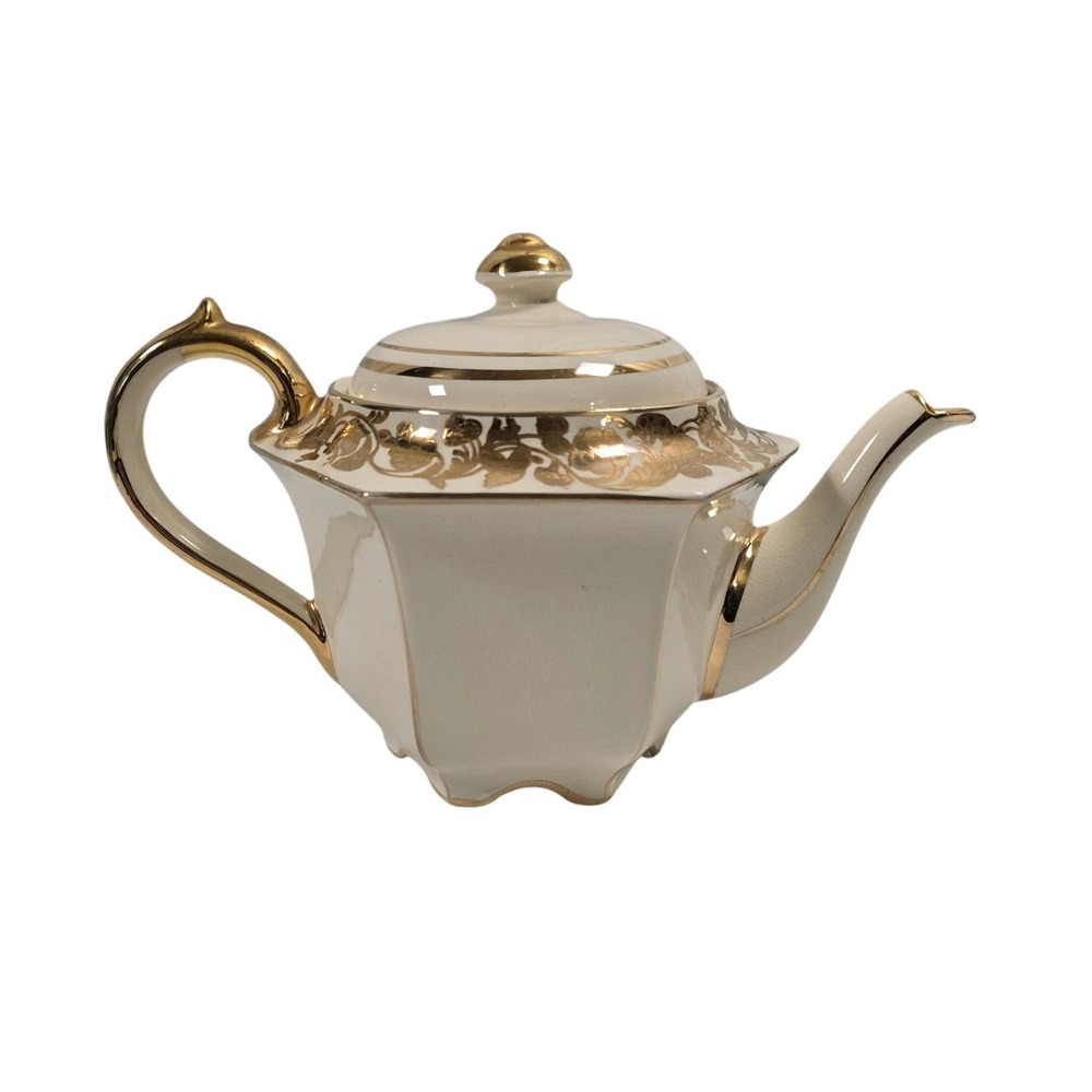 Sadler England Vintage Hexagonal‎ Teapot Cream and Gold Filigree 1484 7